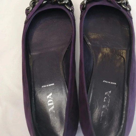 Prada Purple Suede Pointed Toe Flats with Chain Links and Bow Size 37 or 7 US - Picture 14 of 17